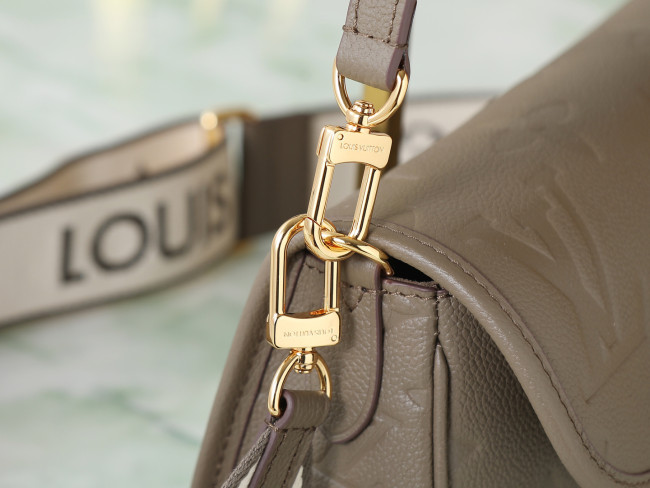 Louis Vuitton M46386 カーキグリーン／M15049ディアヌ（Diane）ハンドバッグ