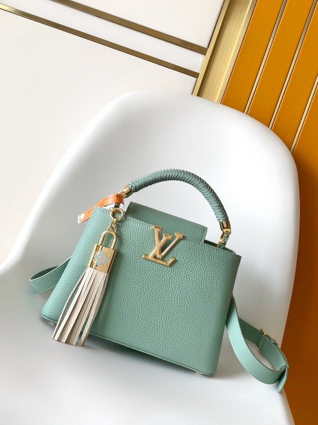 Louis Vuitton M15157 グリーン  ダイナミック 163 カプシーヌ コレクション  バッグ