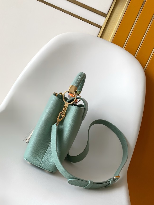 Louis Vuitton M15157 グリーン  ダイナミック 163 カプシーヌ コレクション  バッグ
