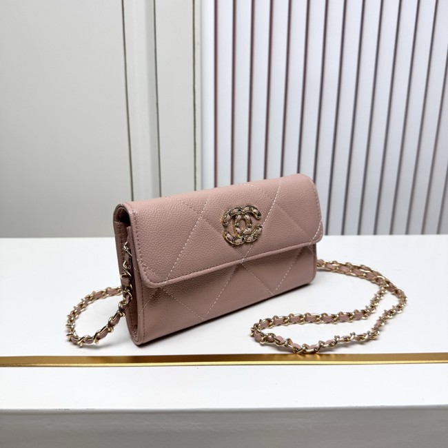 CHANEL シャネル チェーンショルダー／クロスボディ ミニバッグ サイズ：18 × 10.5 × 3.5 cm 品番：50080