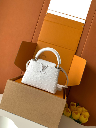 Louis Vuitton M93429 ホワイトグロスクロコダイル柄銀金具 カプシーヌ ミニハンドバッグ