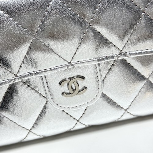 CHANEL シャネル チェーンショルダー／クロスボディ ミニバッグ サイズ：18 × 10.5 × 3.5 cm 品番：A50076