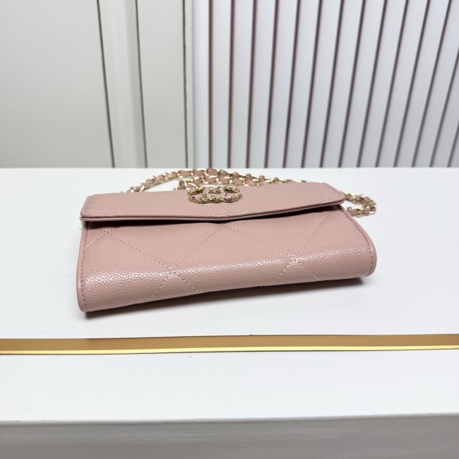 CHANEL シャネル チェーンショルダー／クロスボディ ミニバッグ サイズ：18 × 10.5 × 3.5 cm 品番：50080