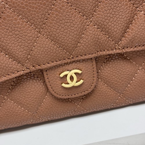 CHANEL シャネル チェーンショルダー／クロスボディ ミニバッグ サイズ：18 × 10.5 × 3.5 cm 品番：A50076