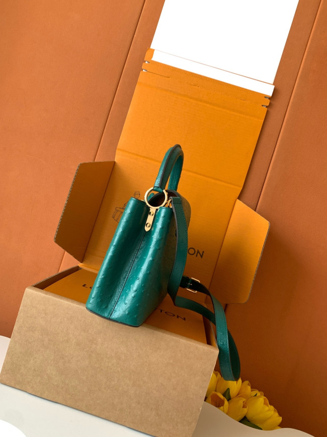 Louis Vuitton M24714 緑色オーストリッチ柄 金具バックル  27x18x9CM