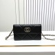 CHANEL シャネル チェーンショルダー／クロスボディ ミニバッグ サイズ：18 × 10.5 × 3.5 cm 品番：50080