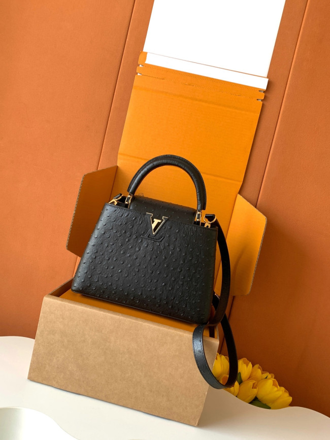 Louis Vuitton M24714 ブラック オーストリッチ柄 ゴールドバックル 27×18×9cm