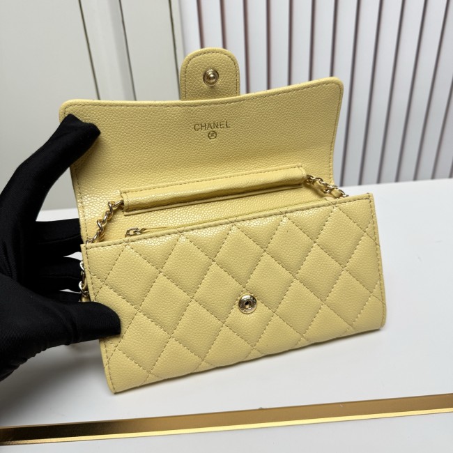 CHANEL シャネル チェーンショルダー／クロスボディ ミニバッグ サイズ：18 × 10.5 × 3.5 cm 品番：A50076