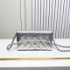 CHANEL シャネル チェーンショルダー／クロスボディ ミニバッグ サイズ：18 × 10.5 × 3.5 cm 品番：A50076