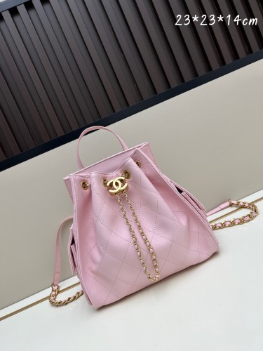 CHANELシャネル マット加工アップグレードモデル サイズ：23 × 23 × 14 cm 素材：キャビアスキン