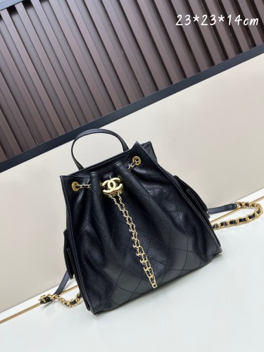 CHANELシャネル マット加工アップグレードモデル サイズ：23 × 23 × 14 cm 素材：キャビアスキン
