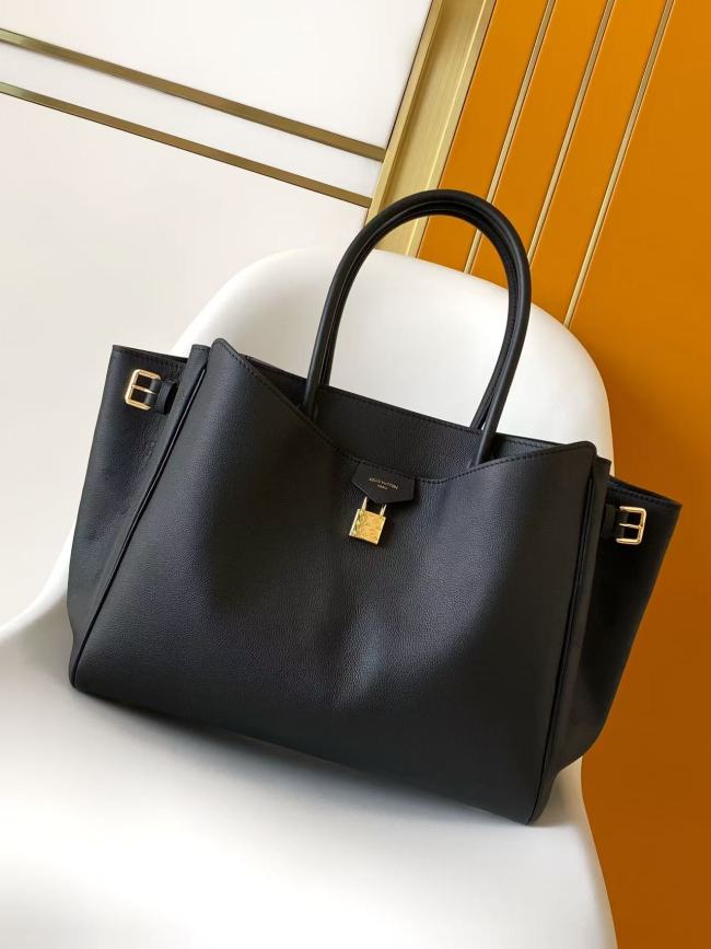Louis Vuitton M26338 ブラック ヴァンドーム ハンドバッグ