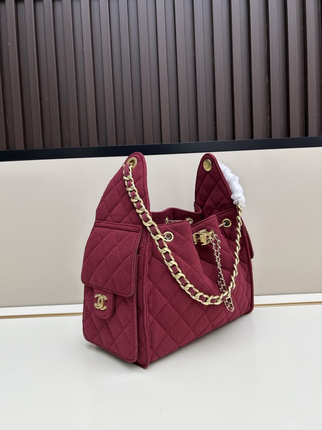 CHANEL シャネル 25 バッグ デザインはクラシックで、サイズは 30 × 26 × 14 cm です
