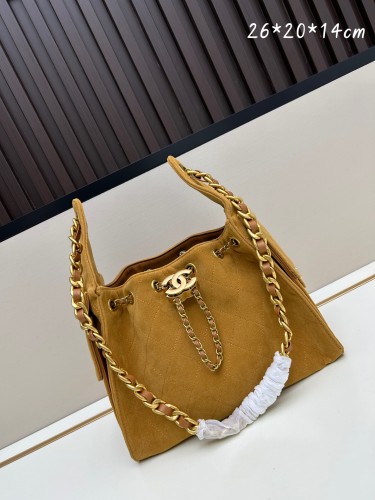 chanel シャネル 25 バッグサイズは 26 × 20 × 14 cm、品番 9668、素材はマットレザーです