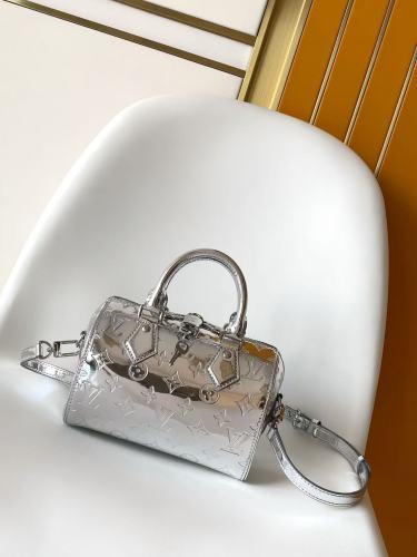 Louis Vuitton M11987 シルバー スピーディ・バンドリエール 20 ハンドバッグ