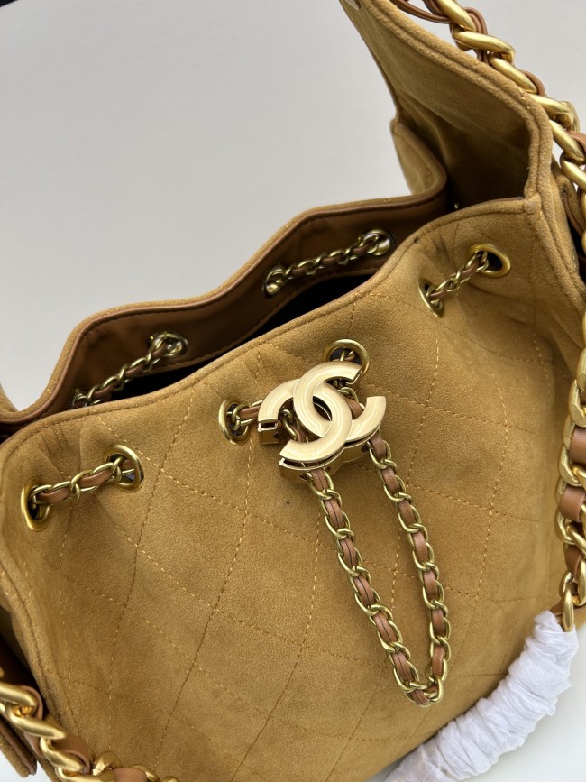 chanel シャネル 25 バッグサイズは 26 × 20 × 14 cm、品番 9668、素材はマットレザーです