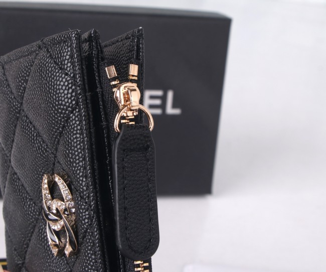 CHANELシャネル  2216 ミニバッグ カラー：キルティングブラック／ピンク／ベージュ／ラムスキンブラック サイズ：11×9×2 cm
