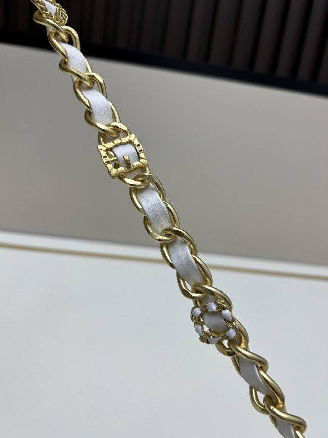 CHANELシャネル バゲット型クラッチバッグ（型番：8834）、サイズ：縦18×横38×奥行4 cm