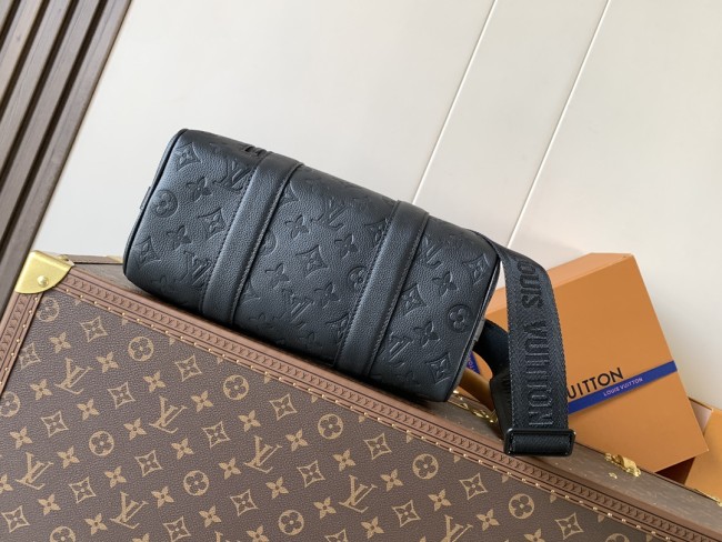 Louis Vuitton M26750 Keepall トラベルバッグ