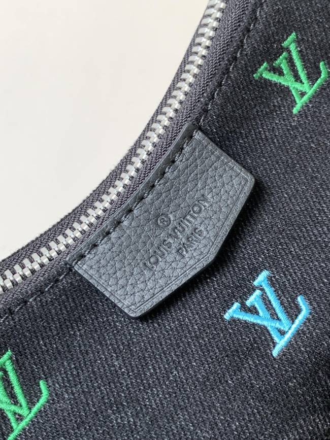 Louis Vuitton M13938 ショルダー＆クロスボディバッグ
