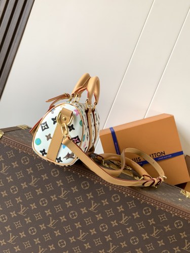 Louis Vuitton M24849 ホワイトマルチカラー ピローバッグ