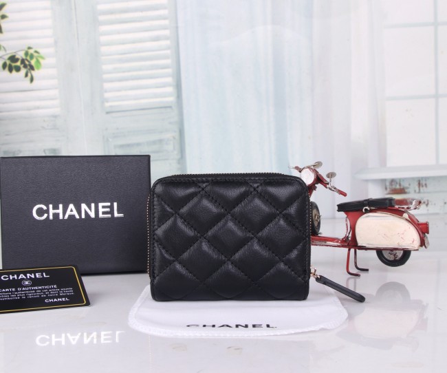 CHANEL シャネル  バッグ 型番22018 カラー：キルティングブラック／ピンク／ベージュ／ラムスキンブラック サイズ：12×10×3 cm