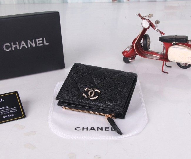 CHANELシャネル  2216 ミニバッグ カラー：キルティングブラック／ピンク／ベージュ／ラムスキンブラック サイズ：11×9×2 cm