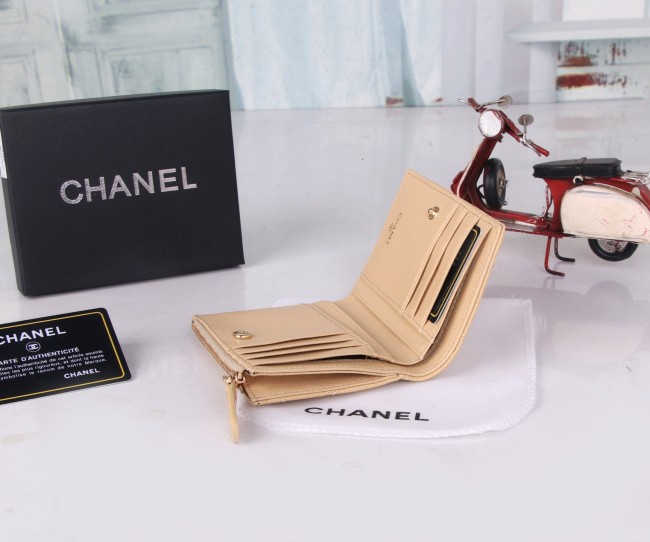 CHANELシャネル  2216 ミニバッグ カラー：キルティングブラック／ピンク／ベージュ／ラムスキンブラック サイズ：11×9×2 cm