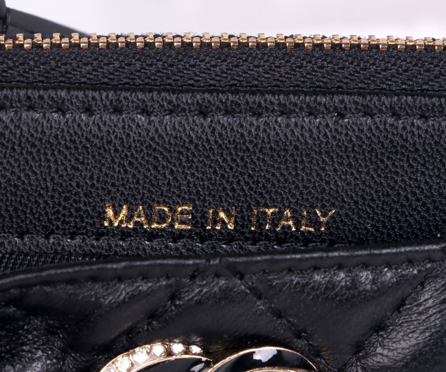 CHANELシャネル バッグ 型番 56608 カラー：キルティングブラック／ピンク／ベージュ／ラムスキンブラック サイズ：11×8×2 cm