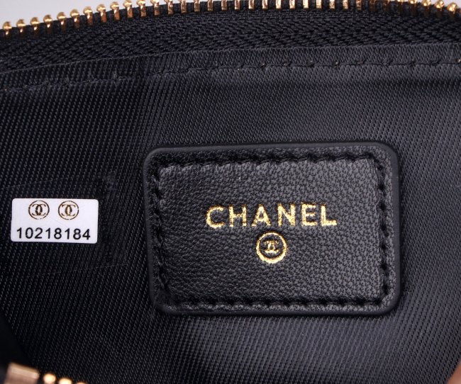 CHANELシャネル バッグ 型番 56608 カラー：キルティングブラック／ピンク／ベージュ／ラムスキンブラック サイズ：11×8×2 cm