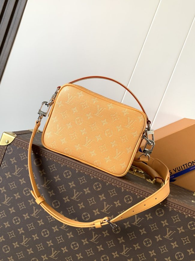 Louis Vuitton M27232 イエロー Nil メッセンジャーバッグ