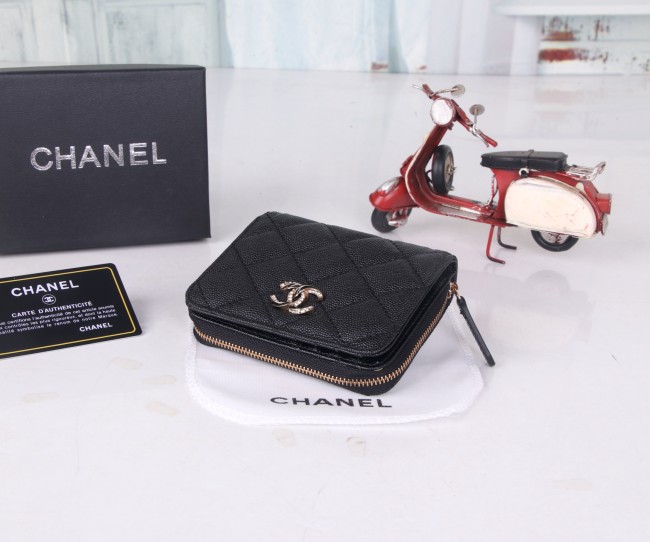 CHANEL シャネル  バッグ 型番22018 カラー：キルティングブラック／ピンク／ベージュ／ラムスキンブラック サイズ：12×10×3 cm