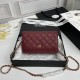 CHANEL シャネル WOC 財運バッグ（型番A33814）サイズ：横19×縦12×マチ3 cm