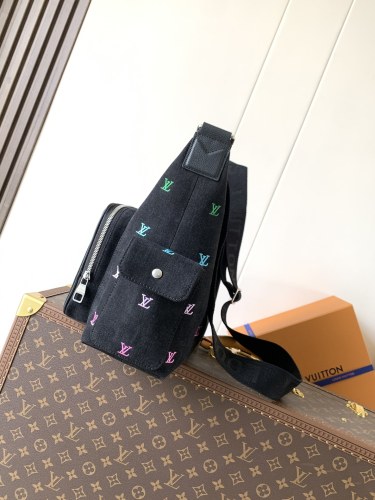 Louis Vuitton M13938 ショルダー＆クロスボディバッグ