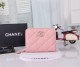 CHANEL シャネル  バッグ 型番22018 カラー：キルティングブラック／ピンク／ベージュ／ラムスキンブラック サイズ：12×10×3 cm