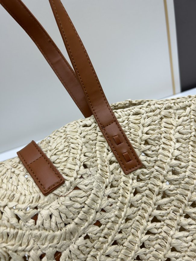 CHANELシャネル草編みバッグ 型番1813サイズ：横48×縦34 cm