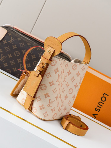 Louis Vuitton M28335 パステルイエロー All In BB バッグ