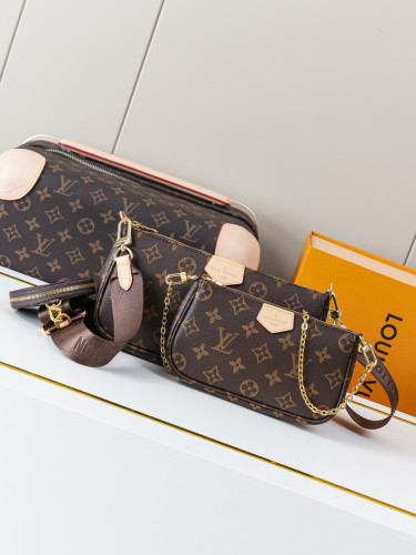 Louis Vuitton M44823 コーヒーカラー Multi Pochette Accessoires バッグ