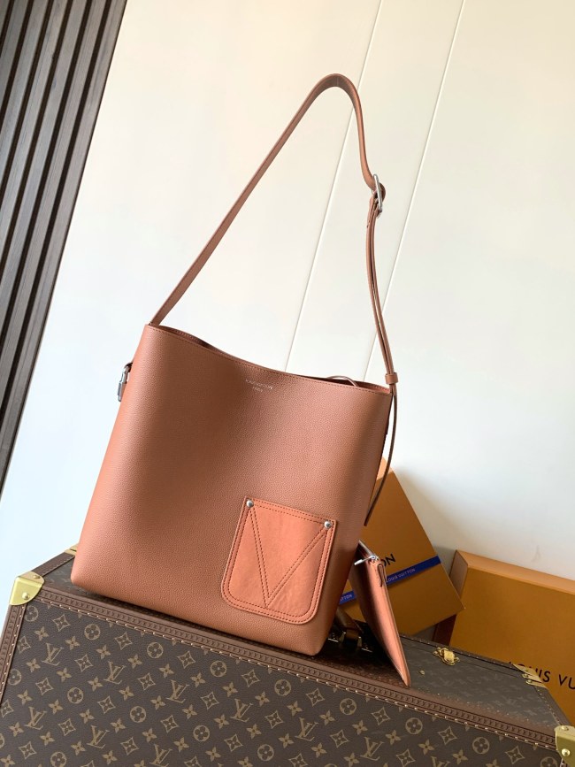 Louis Vuitton M26745 ブラウン Verso Hobo バッグ