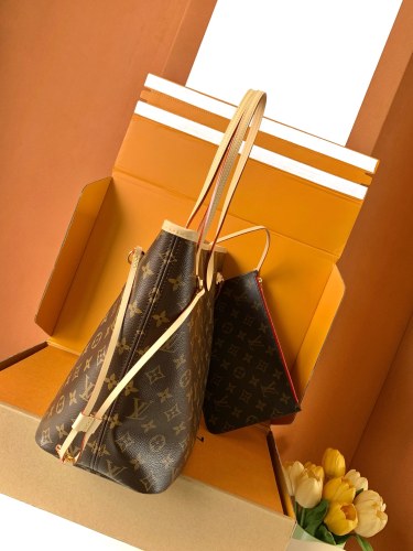 Louis Vuitton M46987-41177 Neverfull ミディアム ハンドバッグ