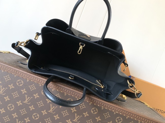 Louis Vuitton M26502 ブラック ハンドバッグ