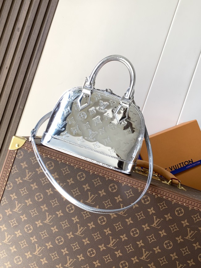 Louis Vuitton M26335 シルバー Alma BB ハンドバッグ