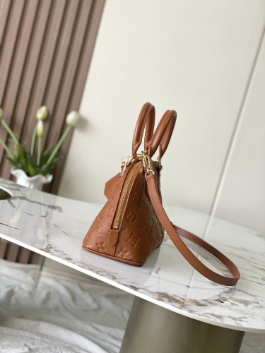 Louis Vuitton M28661 ブラウン アルマ BB ハンドバッグ