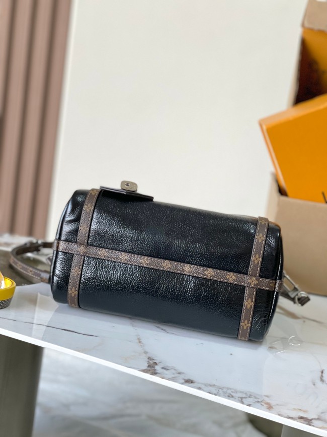 Louis Vuitton M27920 ブラックオイルドレザー エクスプレス スモール ハンドバッグ