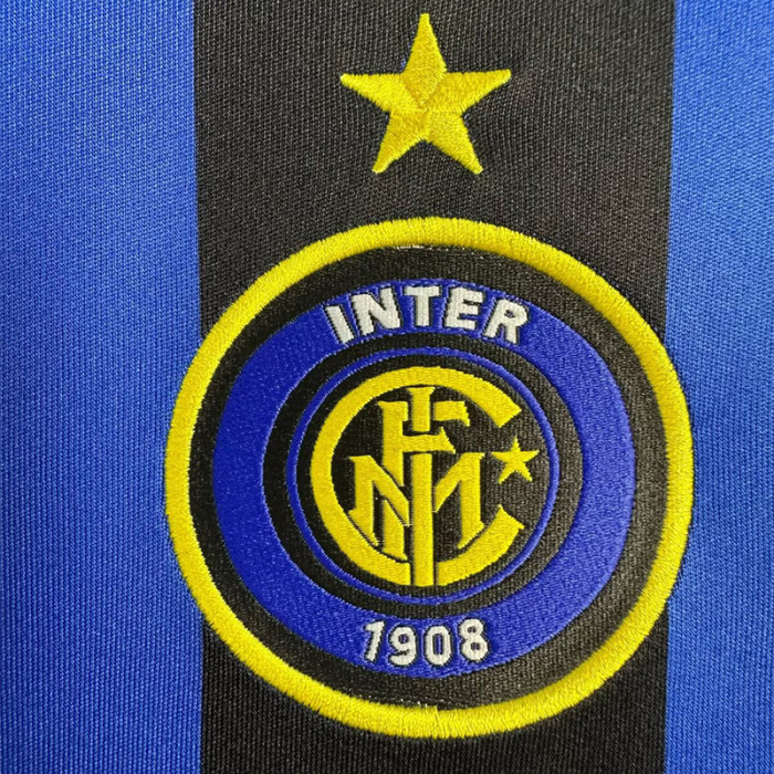 2002-2003 INT Home Retro Soccer Jersey
