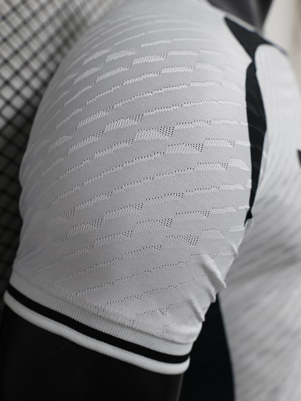 24-25 Japan Black White Special Edition Player Version Soccer Jersey