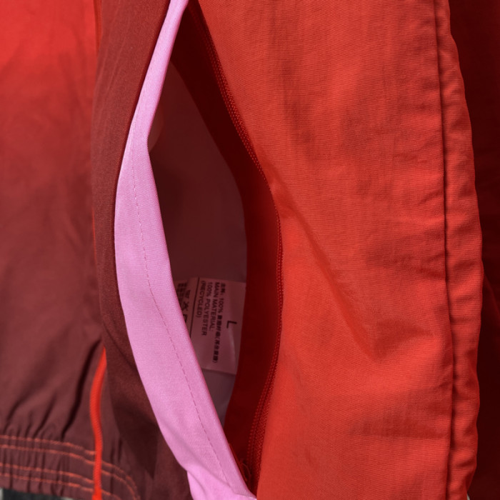 2024 Man Utd Red & Black Double Sided Windbreaker (双面风衣)