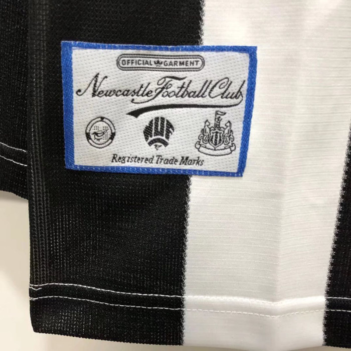 1995-1997 Newcastle Home Long Sleeve Retro Soccer Jersey (长袖)