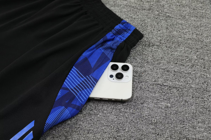 24-25 Man Utd Pink Training Short Suit
