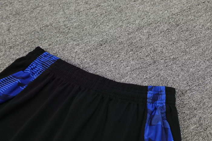 24-25 Man Utd Pink Training Short Suit